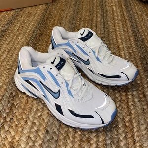 Nike Women’s Air Alate - Size 8.5